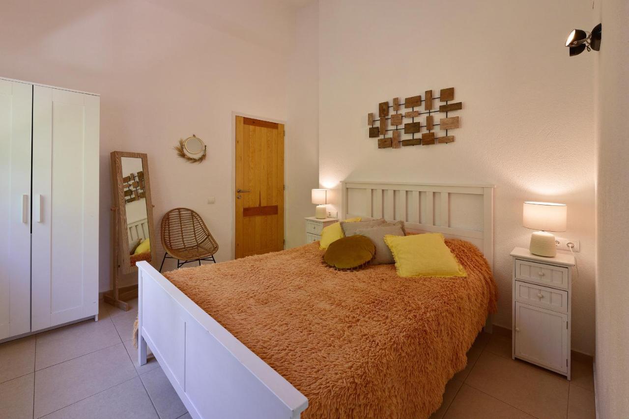 Pequeno Y Acogedor En El Centro De Cadaques Apartment Luaran gambar
